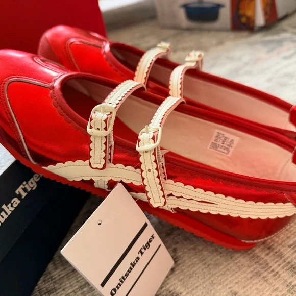 Onitsuka Mexico 66 Tgrs Red Women's Mary Jane Flats with Cream Trim - Picture 2 of 9